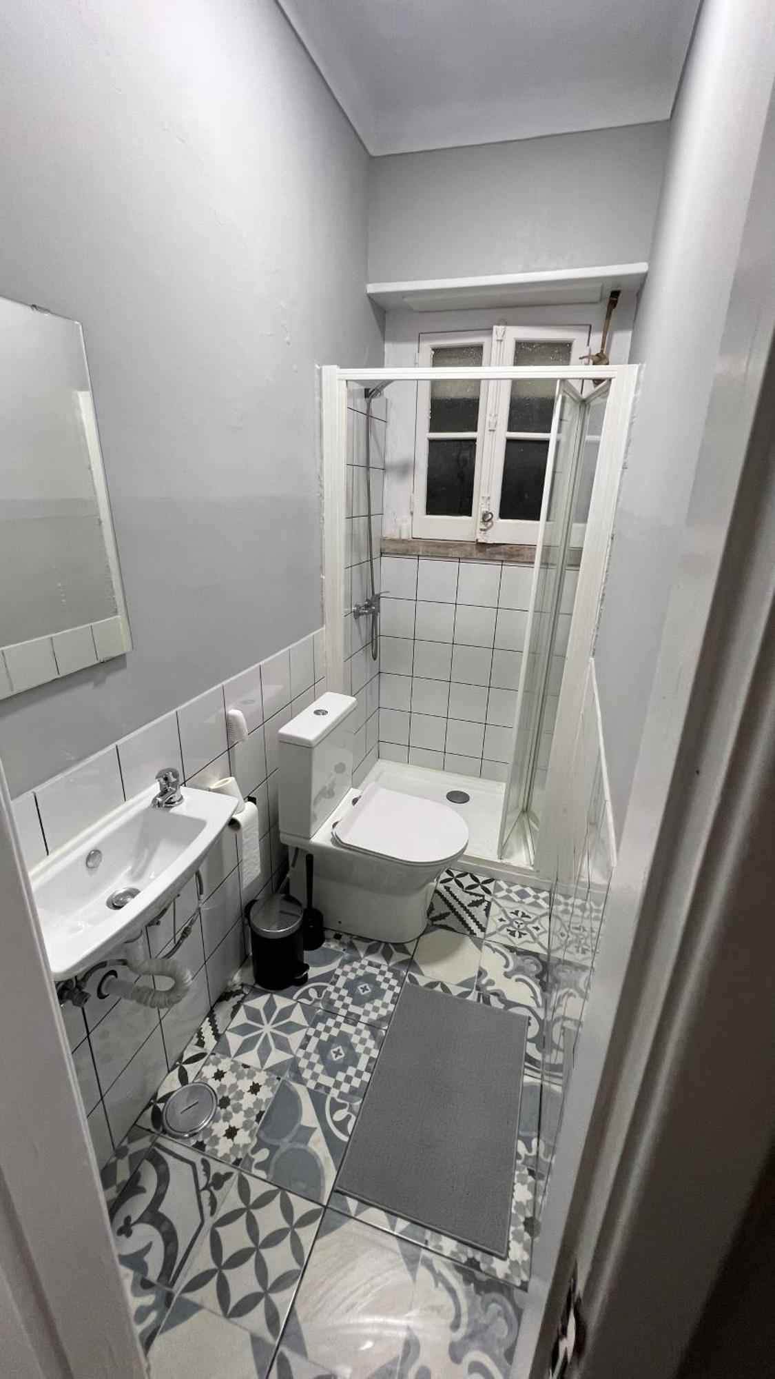 Habitacion Privada Para 3 Grande Con Balcon Lisbon Room photo