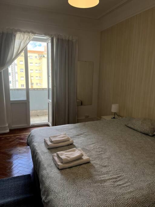 Habitacion Privada Para 3 Grande Con Balcon Lisbon Exterior photo